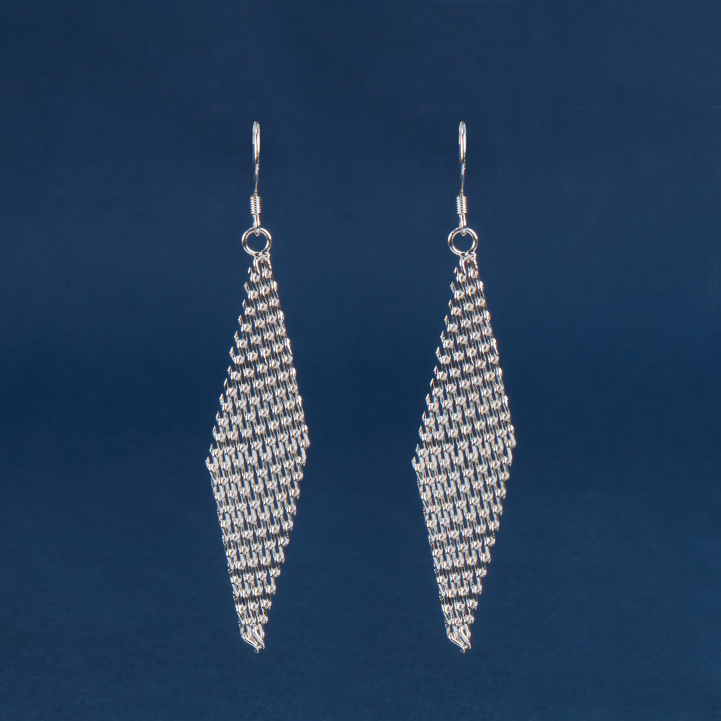 McAllistter – 925 Sterling Silver Knitted Dangle Earring.