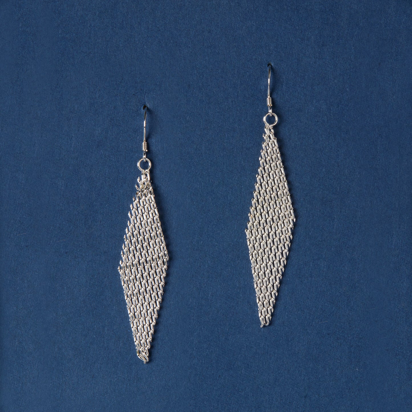 McAllistter – 925 Sterling Silver Knitted Dangle Earring.