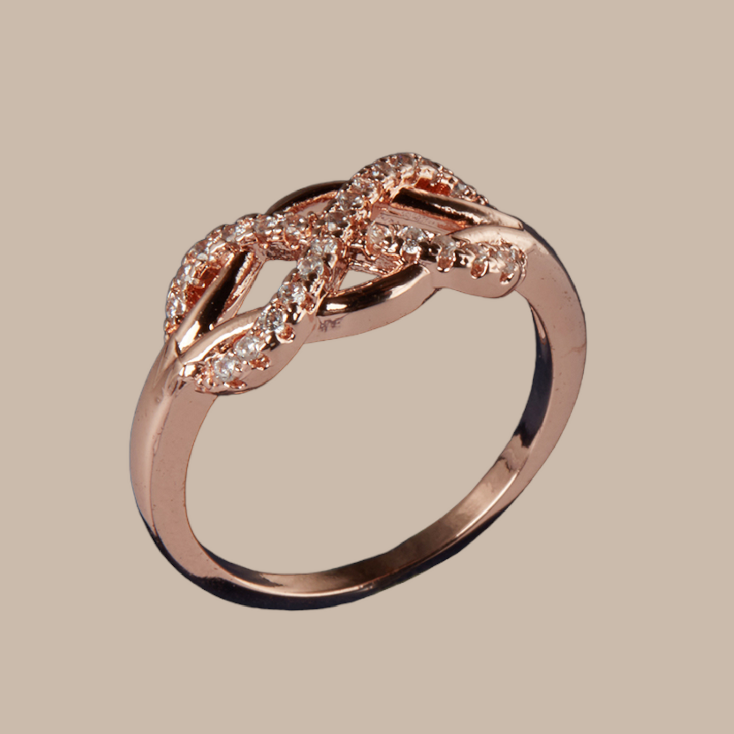 McAllistter – 18K Gold-Polished Infinity Loop Ring.
